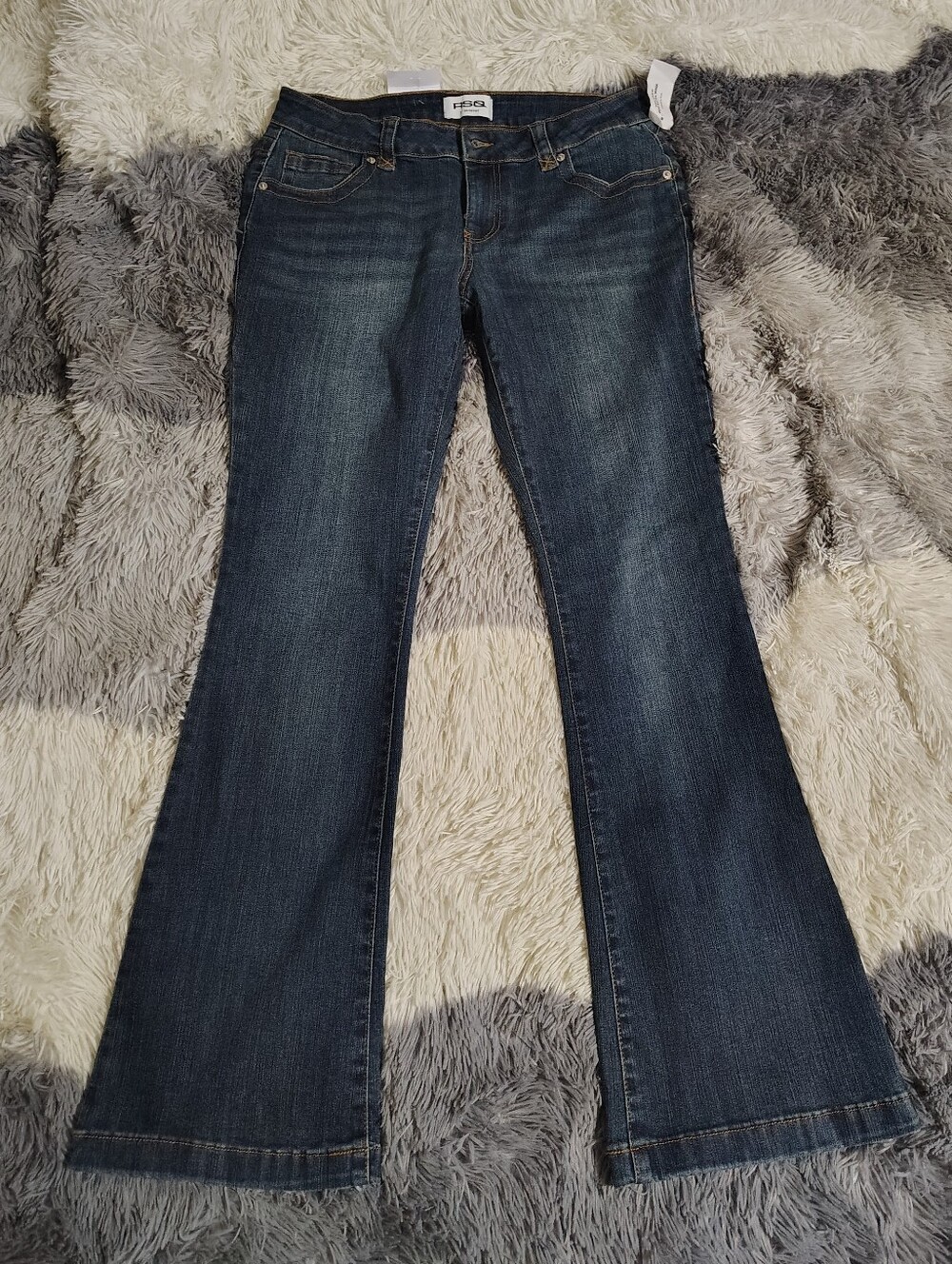 RSQ Dark Wash Bootcut Women’s Jeans NWT